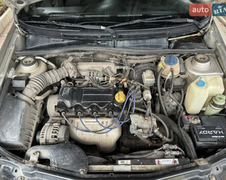 Бежевый Чери Амулет, объемом двигателя 1.6 л и пробегом 148 тыс. км за 1800 $, фото 19 на Automoto.ua