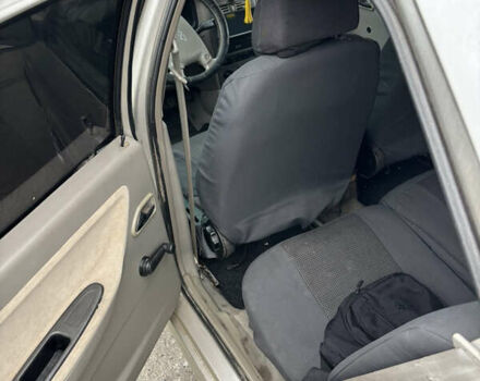 Бежевый Чери Амулет, объемом двигателя 1.6 л и пробегом 250 тыс. км за 1600 $, фото 4 на Automoto.ua