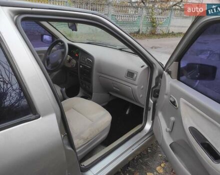 Бежевый Чери Амулет, объемом двигателя 1.6 л и пробегом 176 тыс. км за 1500 $, фото 4 на Automoto.ua