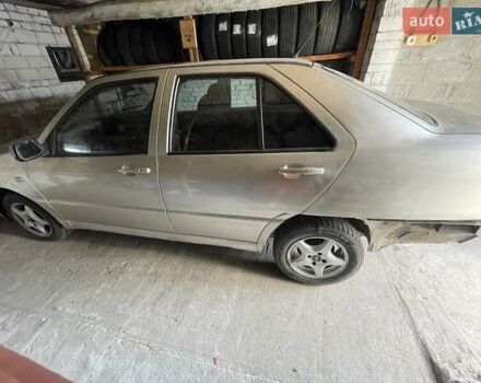 Бежевый Чери Амулет, объемом двигателя 1.6 л и пробегом 217 тыс. км за 550 $, фото 7 на Automoto.ua