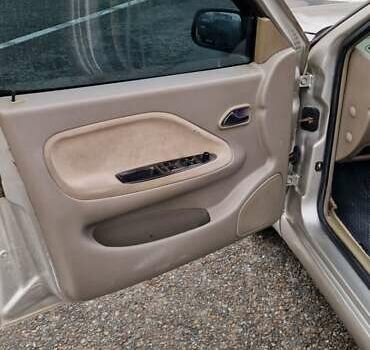 Бежевый Чери Амулет, объемом двигателя 1.6 л и пробегом 270 тыс. км за 1550 $, фото 8 на Automoto.ua