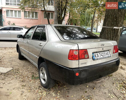 Бежевый Чери Амулет, объемом двигателя 1.6 л и пробегом 190 тыс. км за 1100 $, фото 1 на Automoto.ua