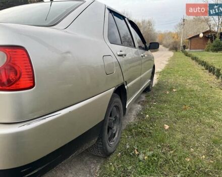 Бежевый Чери Амулет, объемом двигателя 1.6 л и пробегом 200 тыс. км за 1700 $, фото 5 на Automoto.ua