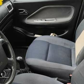 Бежевый Чери Амулет, объемом двигателя 1.6 л и пробегом 170 тыс. км за 1350 $, фото 6 на Automoto.ua