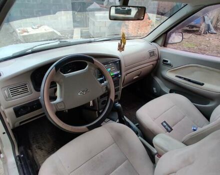 Бежевый Чери Амулет, объемом двигателя 1.6 л и пробегом 170 тыс. км за 1200 $, фото 5 на Automoto.ua