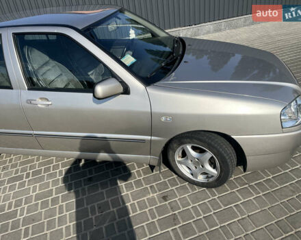 Бежевый Чери Амулет, объемом двигателя 1.6 л и пробегом 40 тыс. км за 2850 $, фото 3 на Automoto.ua