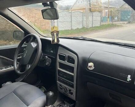 Бежевый Чери Амулет, объемом двигателя 1.6 л и пробегом 200 тыс. км за 550 $, фото 2 на Automoto.ua