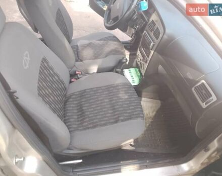 Чері Амулет 2008 у Новоукраинке на Automoto.ua Бежевий Чері Амулет, об'ємом двигуна 1.6 л та пробігом 151 тис. км за 2700 $, фото 17 на Automoto.ua