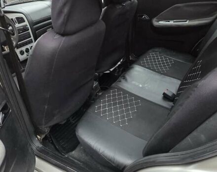 Бежевый Чери Амулет, объемом двигателя 1.6 л и пробегом 145 тыс. км за 1500 $, фото 6 на Automoto.ua