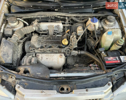 Бежевий Чері Амулет, об'ємом двигуна 1.6 л та пробігом 156 тис. км за 1550 $, фото 9 на Automoto.ua