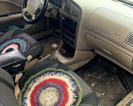 Бежевый Чери Амулет, объемом двигателя 1.6 л и пробегом 225 тыс. км за 2400 $, фото 6 на Automoto.ua