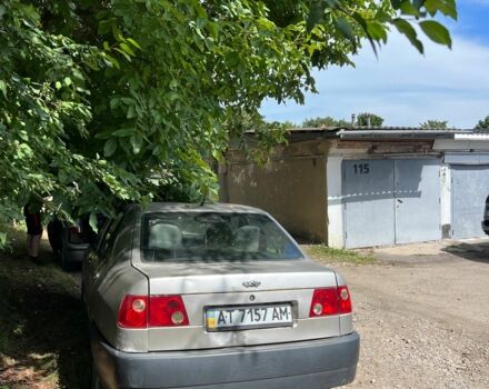 Бежевый Чери Амулет, объемом двигателя 1.6 л и пробегом 175 тыс. км за 499 $, фото 7 на Automoto.ua