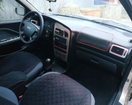 Бежевый Чери Амулет, объемом двигателя 1.6 л и пробегом 179 тыс. км за 2300 $, фото 9 на Automoto.ua