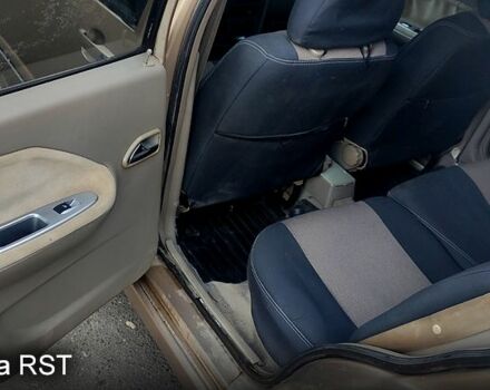 Бежевый Чери Амулет, объемом двигателя 1.6 л и пробегом 182 тыс. км за 1699 $, фото 6 на Automoto.ua