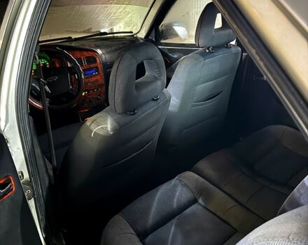 Бежевый Чери Амулет, объемом двигателя 1.6 л и пробегом 332 тыс. км за 999 $, фото 5 на Automoto.ua