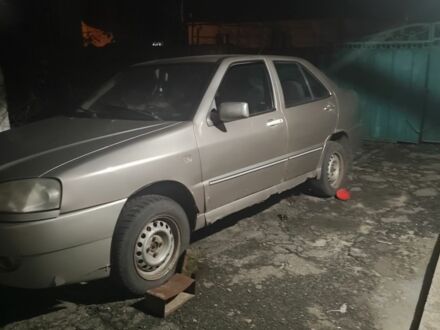 Бежевый Чери Амулет, объемом двигателя 1.6 л и пробегом 280 тыс. км за 800 $, фото 1 на Automoto.ua