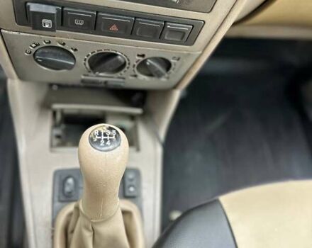 Черный Чери Амулет, объемом двигателя 1.6 л и пробегом 195 тыс. км за 1999 $, фото 5 на Automoto.ua