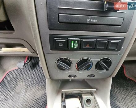 Черный Чери Амулет, объемом двигателя 1.6 л и пробегом 178 тыс. км за 1399 $, фото 15 на Automoto.ua