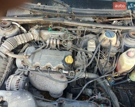 Черный Чери Амулет, объемом двигателя 1.6 л и пробегом 250 тыс. км за 1100 $, фото 13 на Automoto.ua