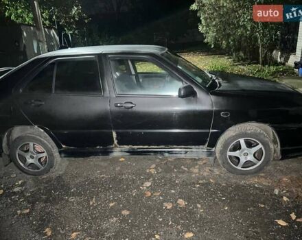 Черный Чери Амулет, объемом двигателя 1.6 л и пробегом 200 тыс. км за 1800 $, фото 6 на Automoto.ua