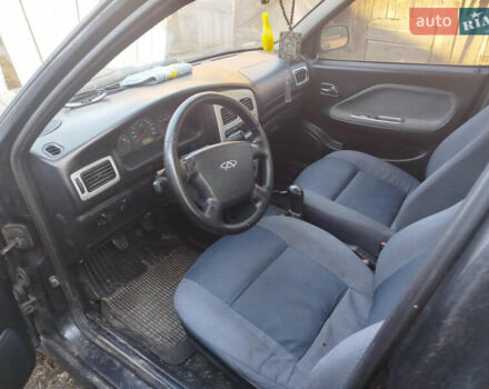 Черный Чери Амулет, объемом двигателя 1.6 л и пробегом 200 тыс. км за 1300 $, фото 5 на Automoto.ua