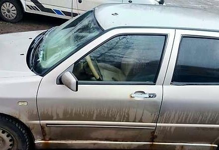 Чери Амулет, объемом двигателя 1.6 л и пробегом 199 тыс. км за 1600 $, фото 1 на Automoto.ua