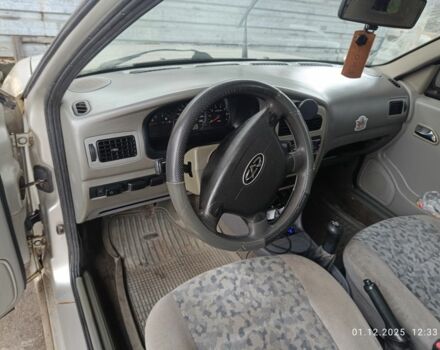 Серый Чери Амулет, объемом двигателя 1.6 л и пробегом 180 тыс. км за 2000 $, фото 5 на Automoto.ua