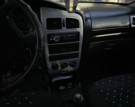 Чери Амулет 2007 в Тячеве на Automoto.ua Серый Чери Амулет, объемом двигателя 1.6 л и пробегом 72 тыс. км за 1200 $, фото 8 на Automoto.ua