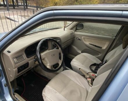 Синий Чери Амулет, объемом двигателя 1.6 л и пробегом 135 тыс. км за 1500 $, фото 5 на Automoto.ua