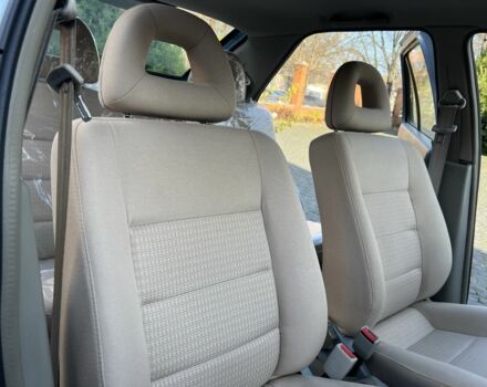 Синий Чери Амулет, объемом двигателя 1.6 л и пробегом 16 тыс. км за 4200 $, фото 18 на Automoto.ua