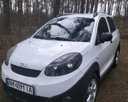 Белый Чери Бит, объемом двигателя 1.3 л и пробегом 122 тыс. км за 3500 $, фото 2 на Automoto.ua