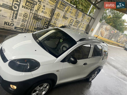 Белый Чери Бит, объемом двигателя 1.3 л и пробегом 105 тыс. км за 3300 $, фото 1 на Automoto.ua