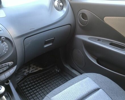 Желтый Чери Бит, объемом двигателя 1.3 л и пробегом 220 тыс. км за 2950 $, фото 13 на Automoto.ua