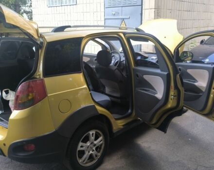 Желтый Чери Бит, объемом двигателя 1.3 л и пробегом 220 тыс. км за 2950 $, фото 5 на Automoto.ua