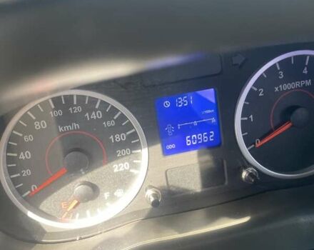 Белый Чери Е5, объемом двигателя 1.5 л и пробегом 60 тыс. км за 3600 $, фото 9 на Automoto.ua