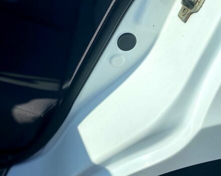Білий Чері Е5, об'ємом двигуна 1.5 л та пробігом 1 тис. км за 3800 $, фото 8 на Automoto.ua