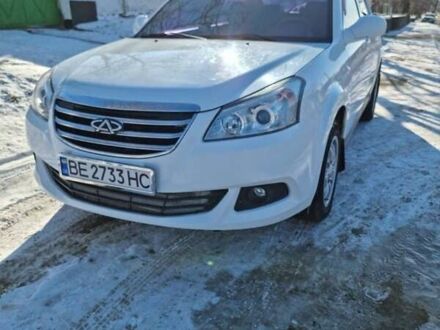 Чери Е5 2013 в Вознесенске на Automoto.ua Белый Чери Е5, объемом двигателя 1.5 л и пробегом 60 тыс. км за 4000 $, фото 1 на Automoto.ua