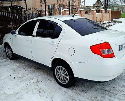 Білий Чері Е5, об'ємом двигуна 1.5 л та пробігом 260 тис. км за 3800 $, фото 1 на Automoto.ua