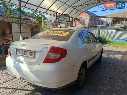 Чери Е5 2014 в Одессе на Automoto.ua Белый Чери Е5, объемом двигателя 1.5 л и пробегом 100 тыс. км за 3000 $, фото 1 на Automoto.ua
