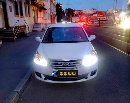 Білий Чері Е5, об'ємом двигуна 1.6 л та пробігом 15000 тис. км за 4000 $, фото 1 на Automoto.ua