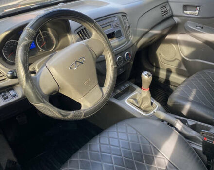 Чери Е5 2014 в Ирпене на Automoto.ua Черный Чери Е5, объемом двигателя 1.5 л и пробегом 105 тыс. км за 3000 $, фото 16 на Automoto.ua