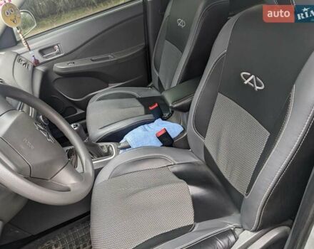 Серый Чери Е5, объемом двигателя 1.5 л и пробегом 91 тыс. км за 4500 $, фото 4 на Automoto.ua