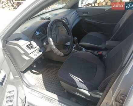 Сірий Чері Е5, об'ємом двигуна 1.6 л та пробігом 88 тис. км за 3500 $, фото 5 на Automoto.ua