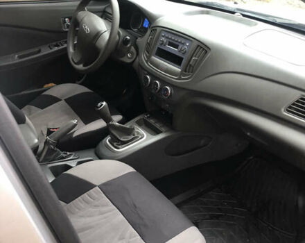 Серый Чери Е5, объемом двигателя 1.5 л и пробегом 111 тыс. км за 4150 $, фото 7 на Automoto.ua