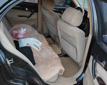 Черный Чери Истар, объемом двигателя 2 л и пробегом 350 тыс. км за 2100 $, фото 4 на Automoto.ua