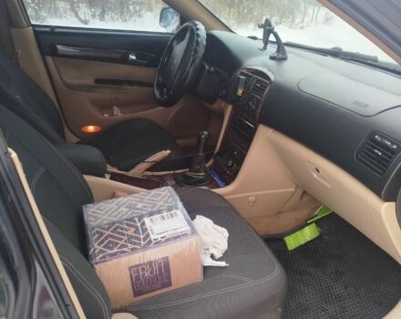 Чорний Чері Істар, об'ємом двигуна 2 л та пробігом 240 тис. км за 3000 $, фото 3 на Automoto.ua