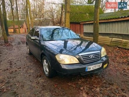 Чорний Чері Істар, об'ємом двигуна 2 л та пробігом 200 тис. км за 1550 $, фото 1 на Automoto.ua