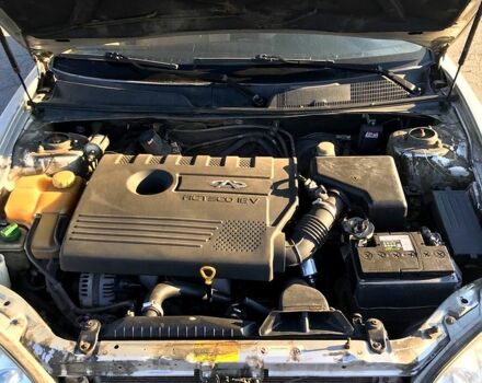 Серый Чери Истар, объемом двигателя 2 л и пробегом 240 тыс. км за 3400 $, фото 5 на Automoto.ua