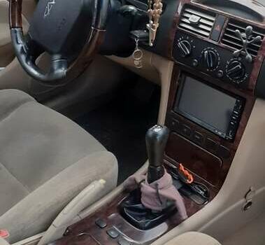 Сірий Чері Істар, об'ємом двигуна 1.97 л та пробігом 810 тис. км за 3500 $, фото 6 на Automoto.ua