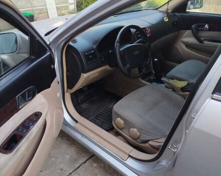 Серый Чери Истар, объемом двигателя 2 л и пробегом 206 тыс. км за 2500 $, фото 5 на Automoto.ua